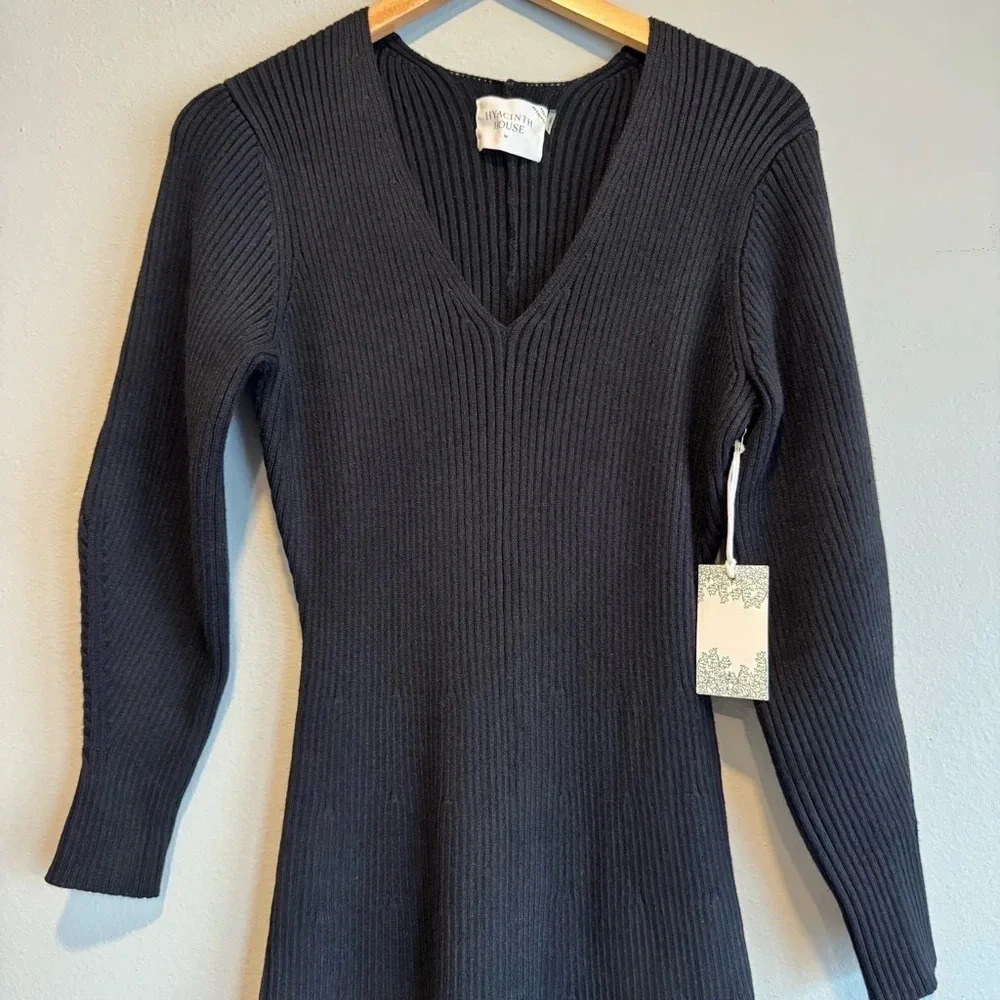 Hyacinth House Knit Sweater Dress V-Neck Long Sleeve Elegant Classy M - Picture 4 of 8